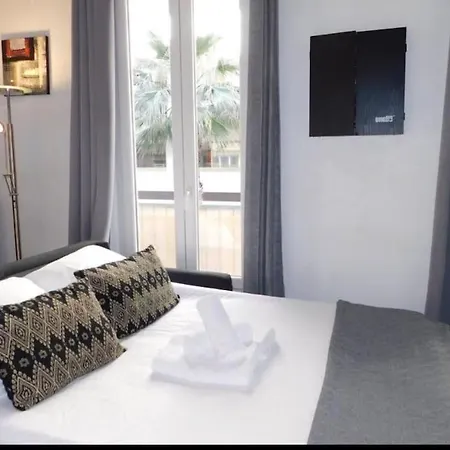 Beau T1 Bis Centre Juan Les Pins